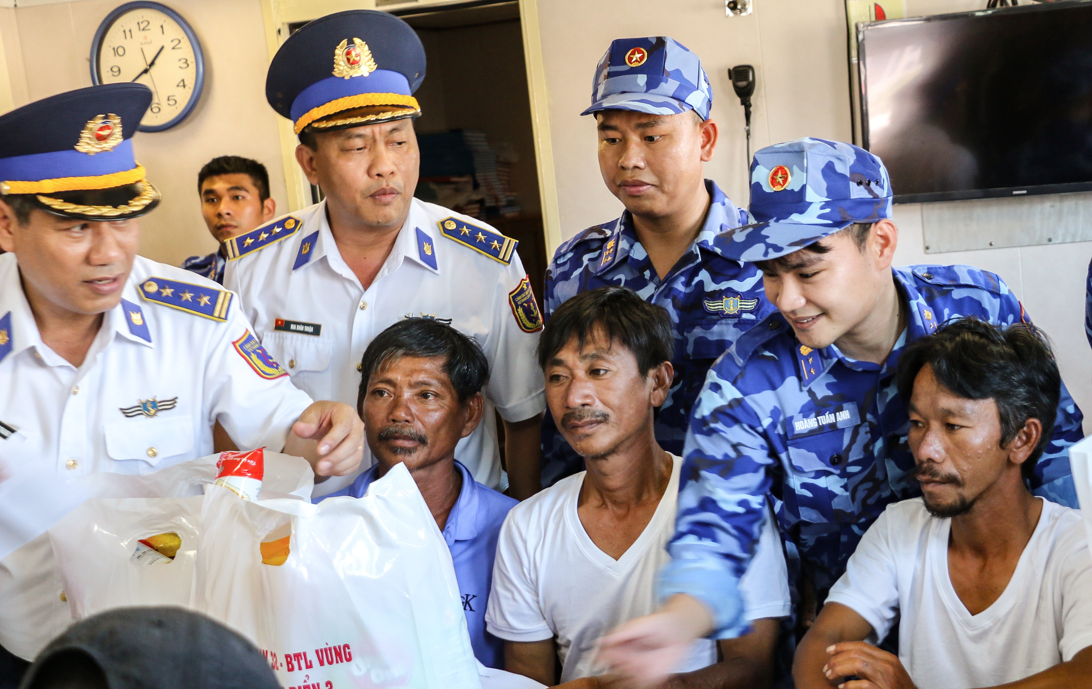 ngu dan Binh Thuan gap nan anh 2