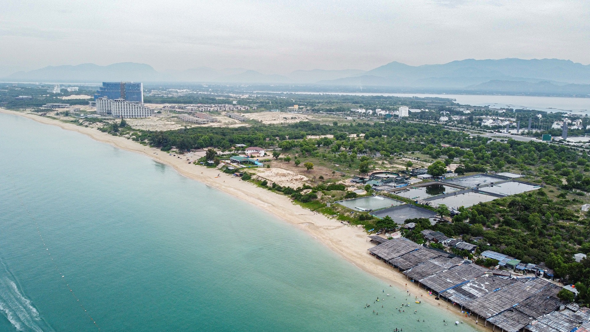 Nuoc thai gay o nhiem bien anh 12