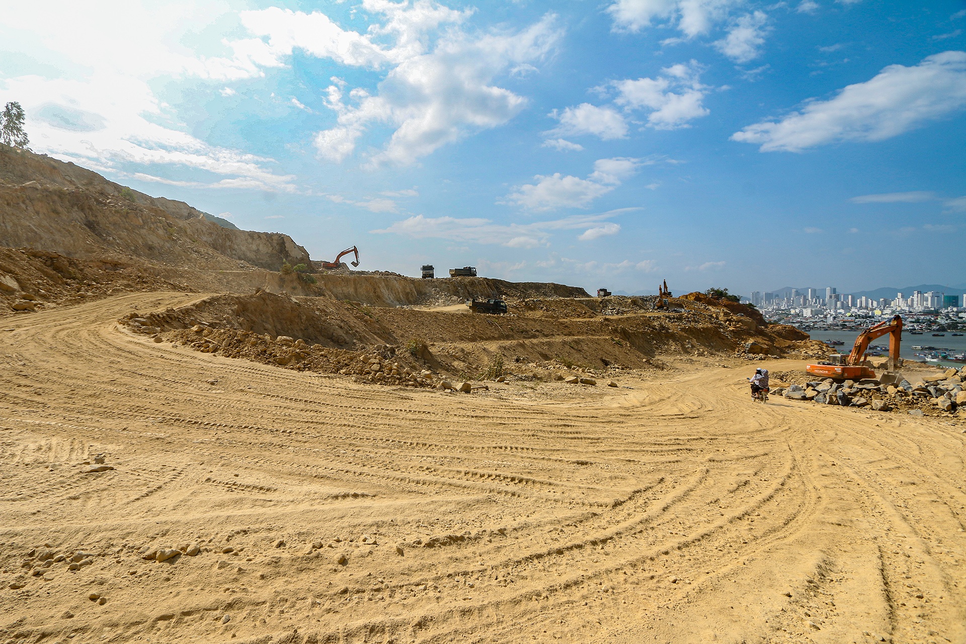 lo nui o Nha Trang anh 3