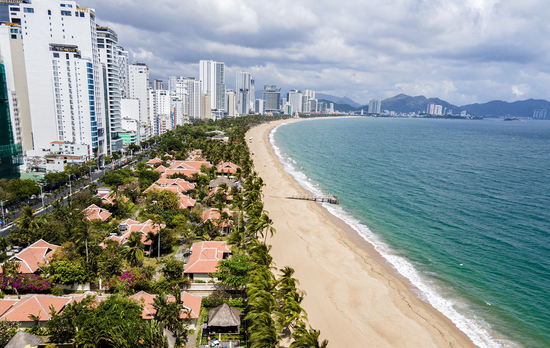 Nha Trang de xuat giu lai mot phan khu du lich chan bien hinh anh