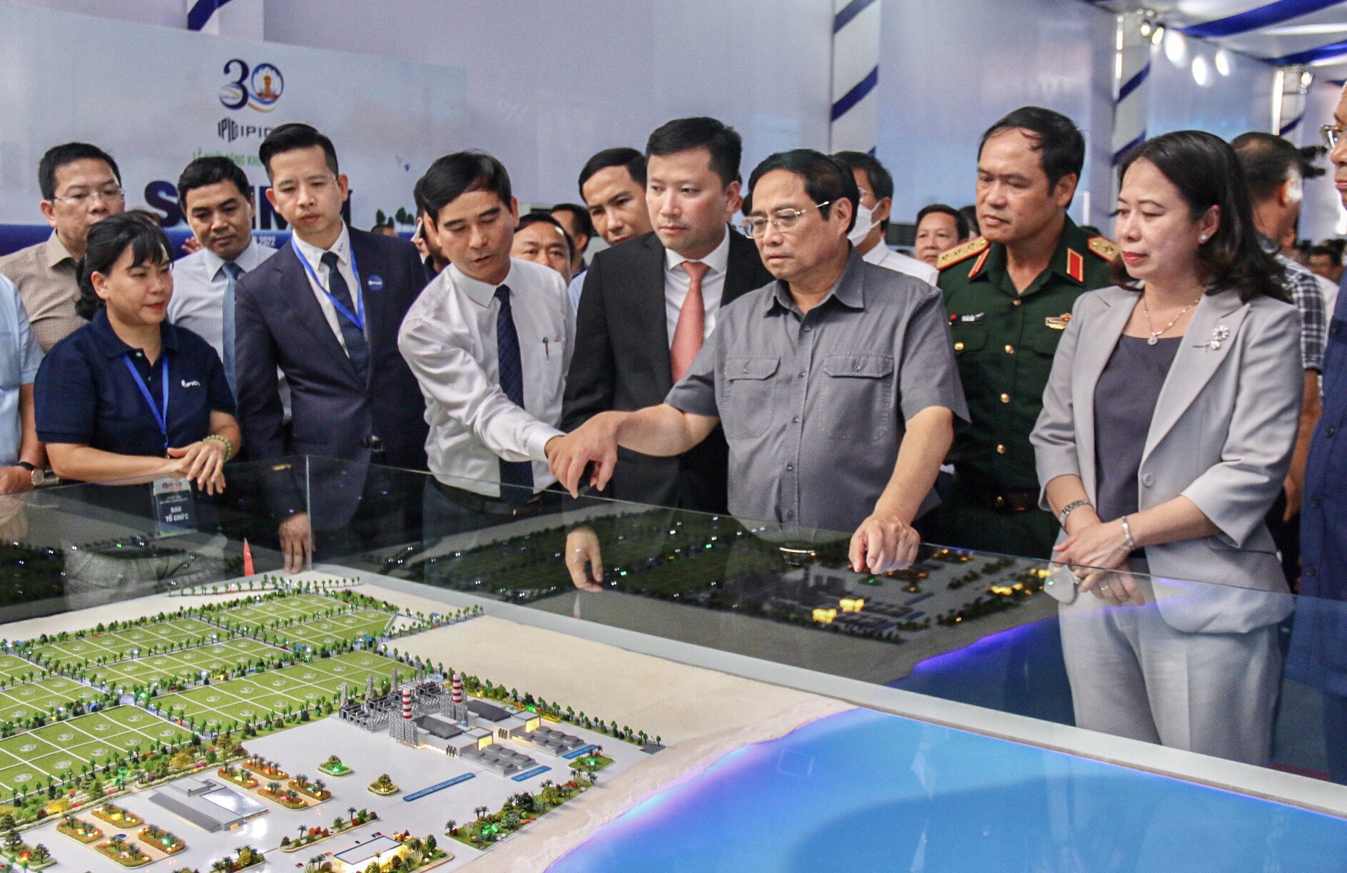 thu tuong Chinh phu anh 1