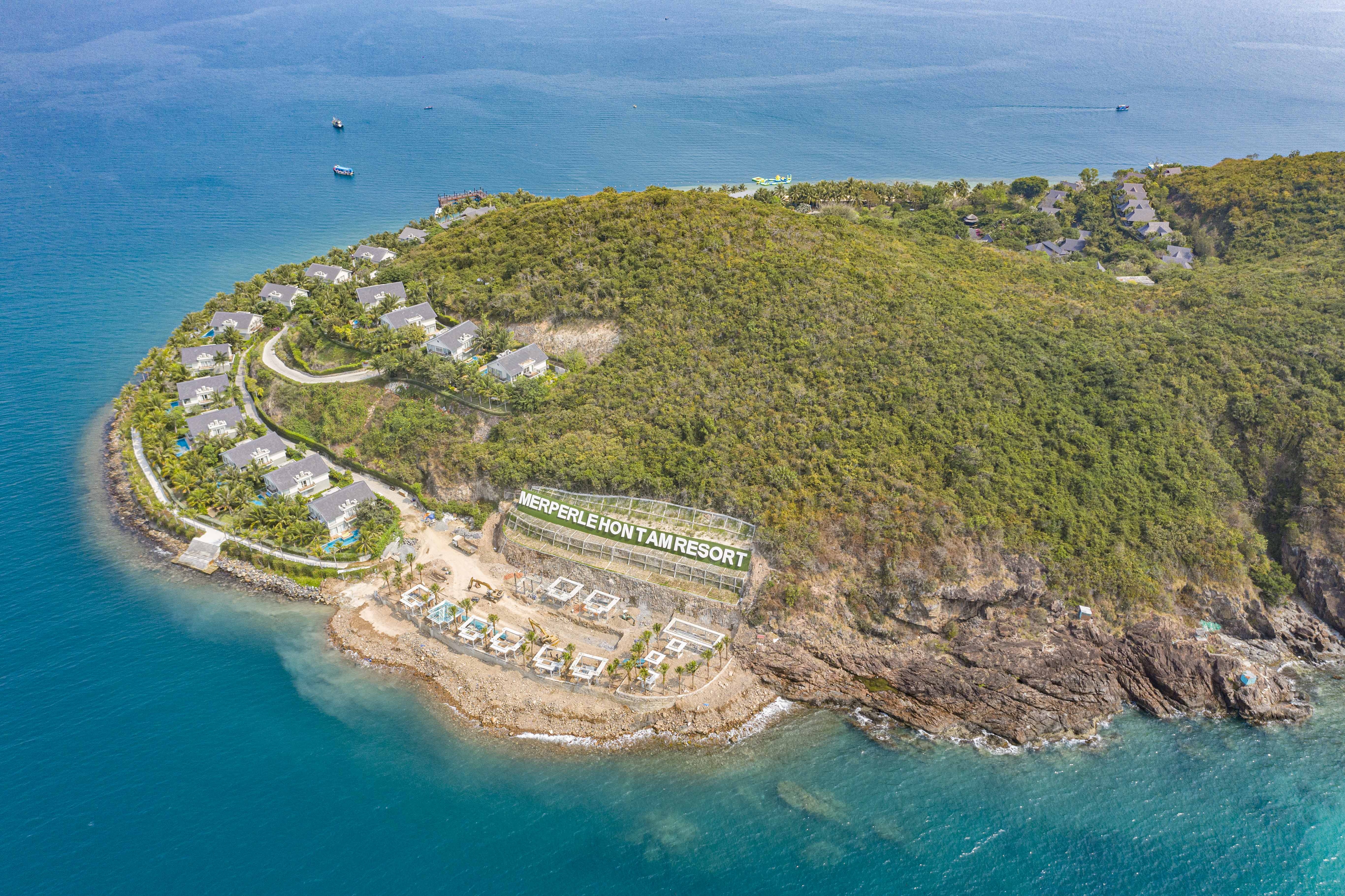 Hon Tam Nha Trang anh 1