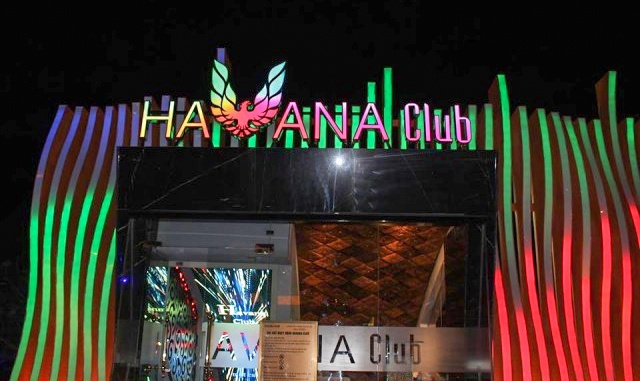 Hang chuc nguoi o vu truong Havana duong tinh voi ma tuy hinh anh