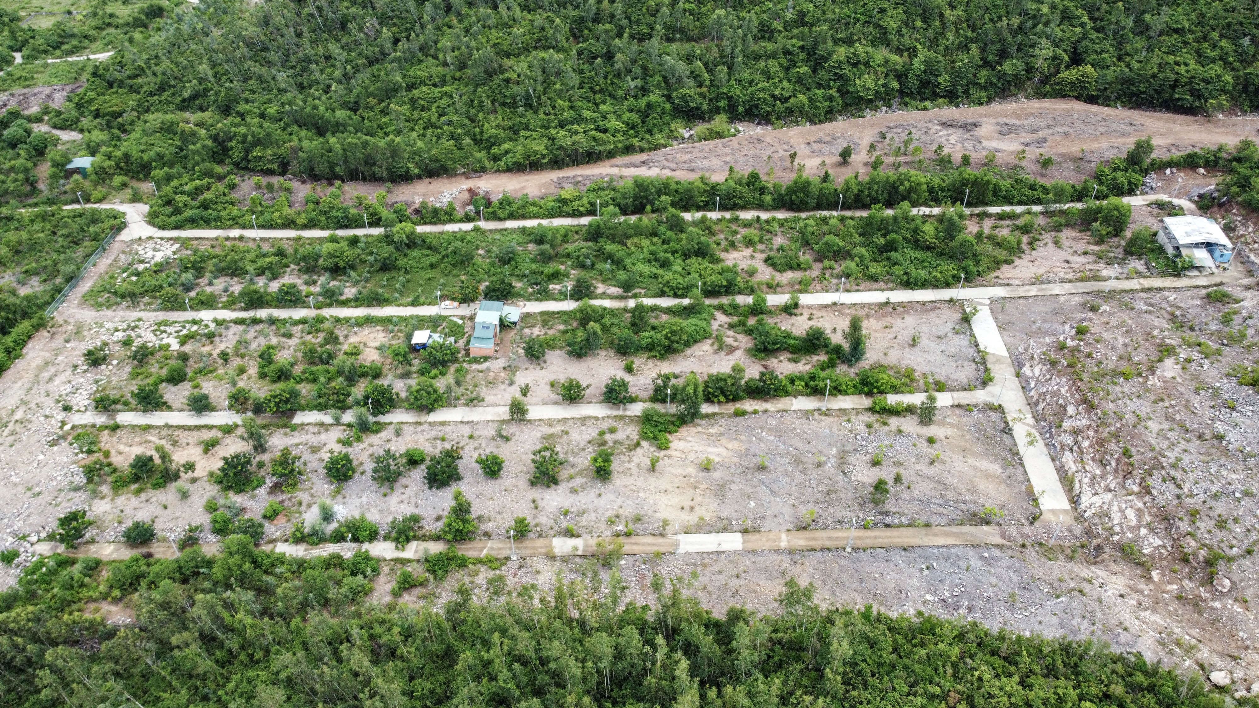 TP Nha Trang 'tri' nan hien dat lam duong de tach thua hinh anh