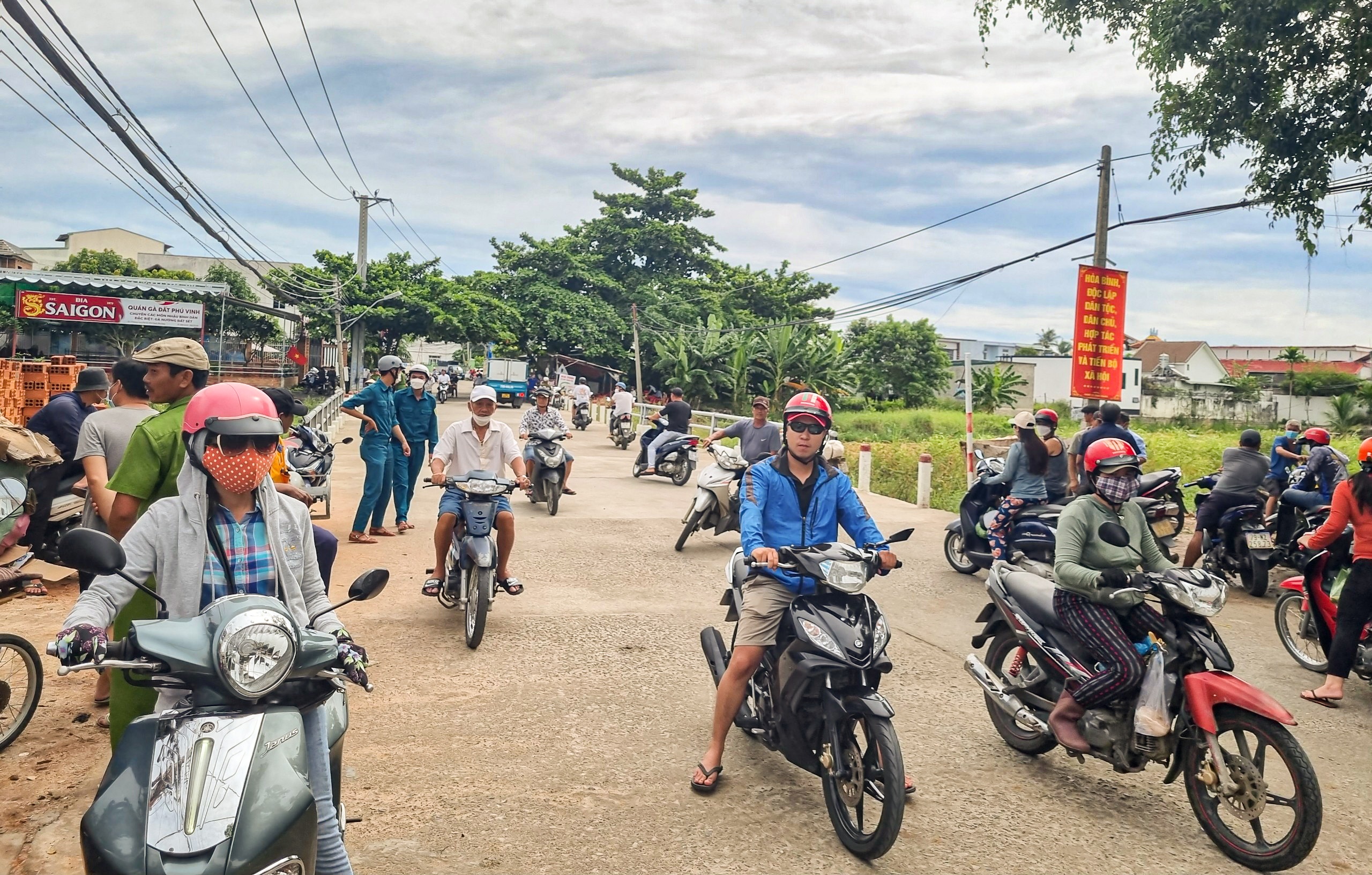 Phat hien thi the dang phan huy o Nha Trang hinh anh
