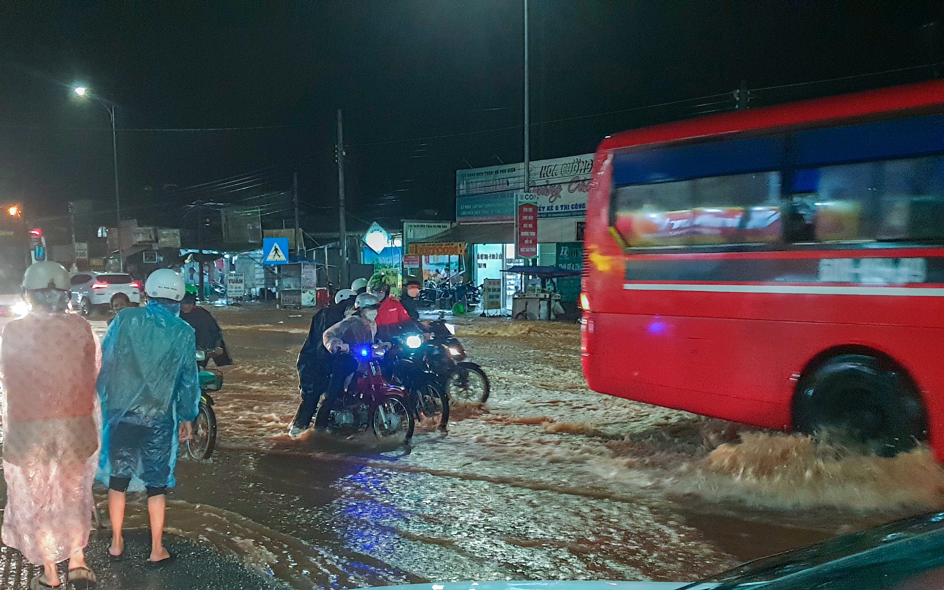 quoc lo 20 ngap anh 1