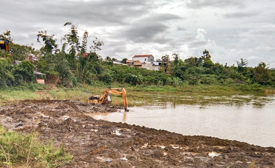 dan phao duoi ho anh 1