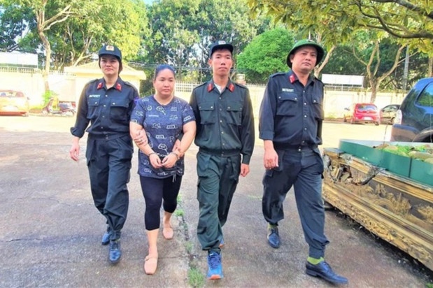 bắt nữ giám đốc ảnh 1 bat nu giam doc anh 1