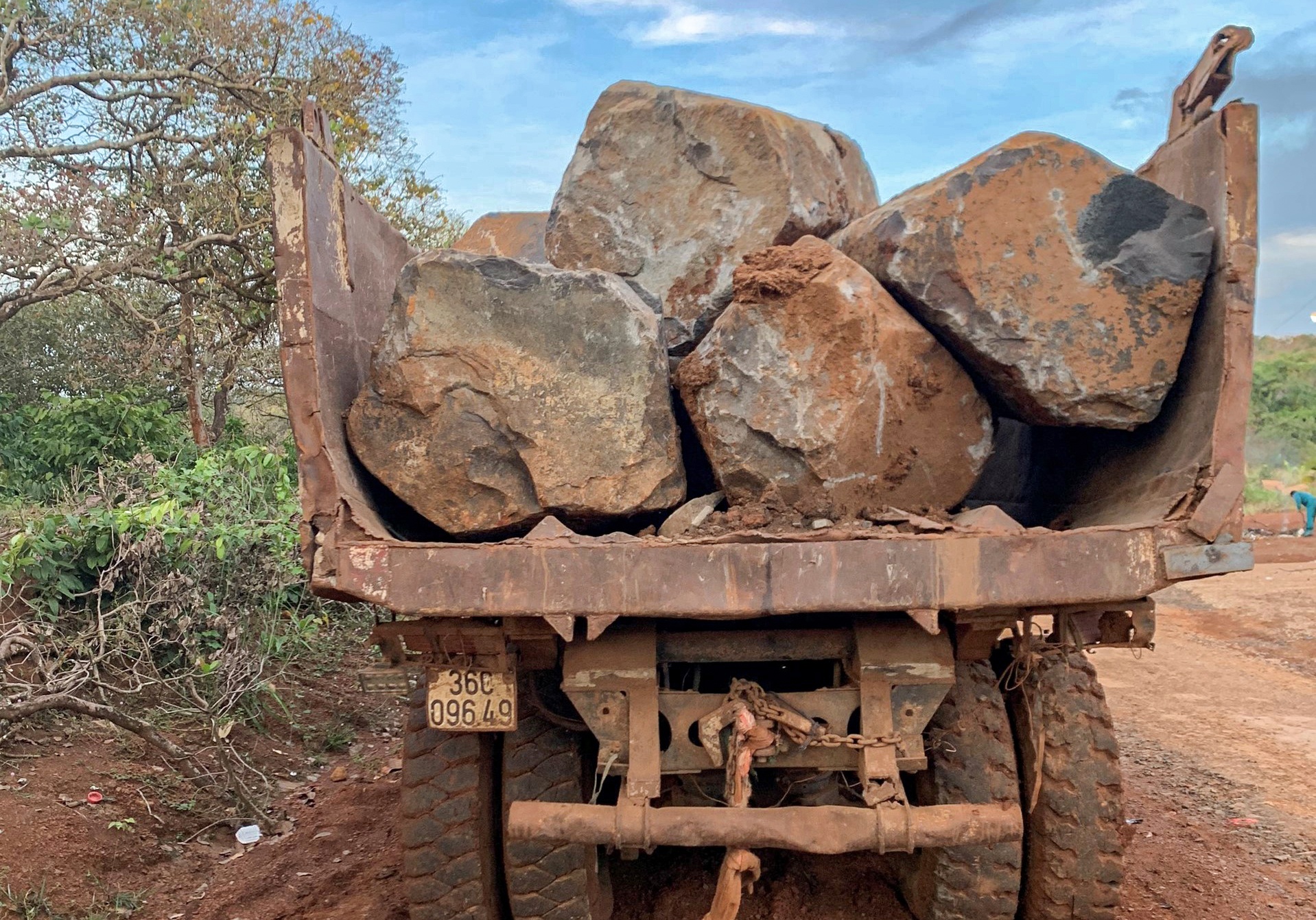 khai thac da lau anh 1