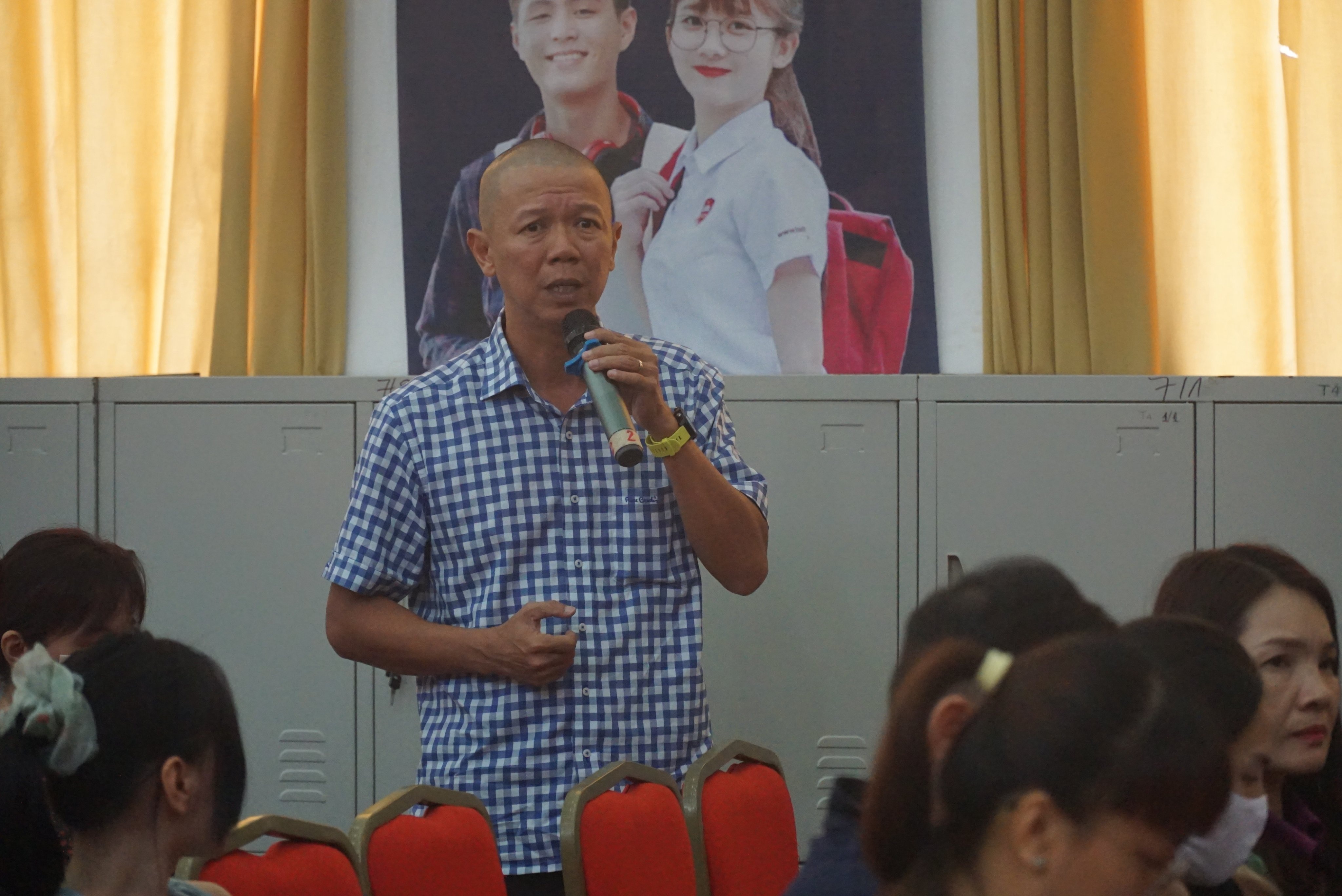 ngo doc iSchool anh 1