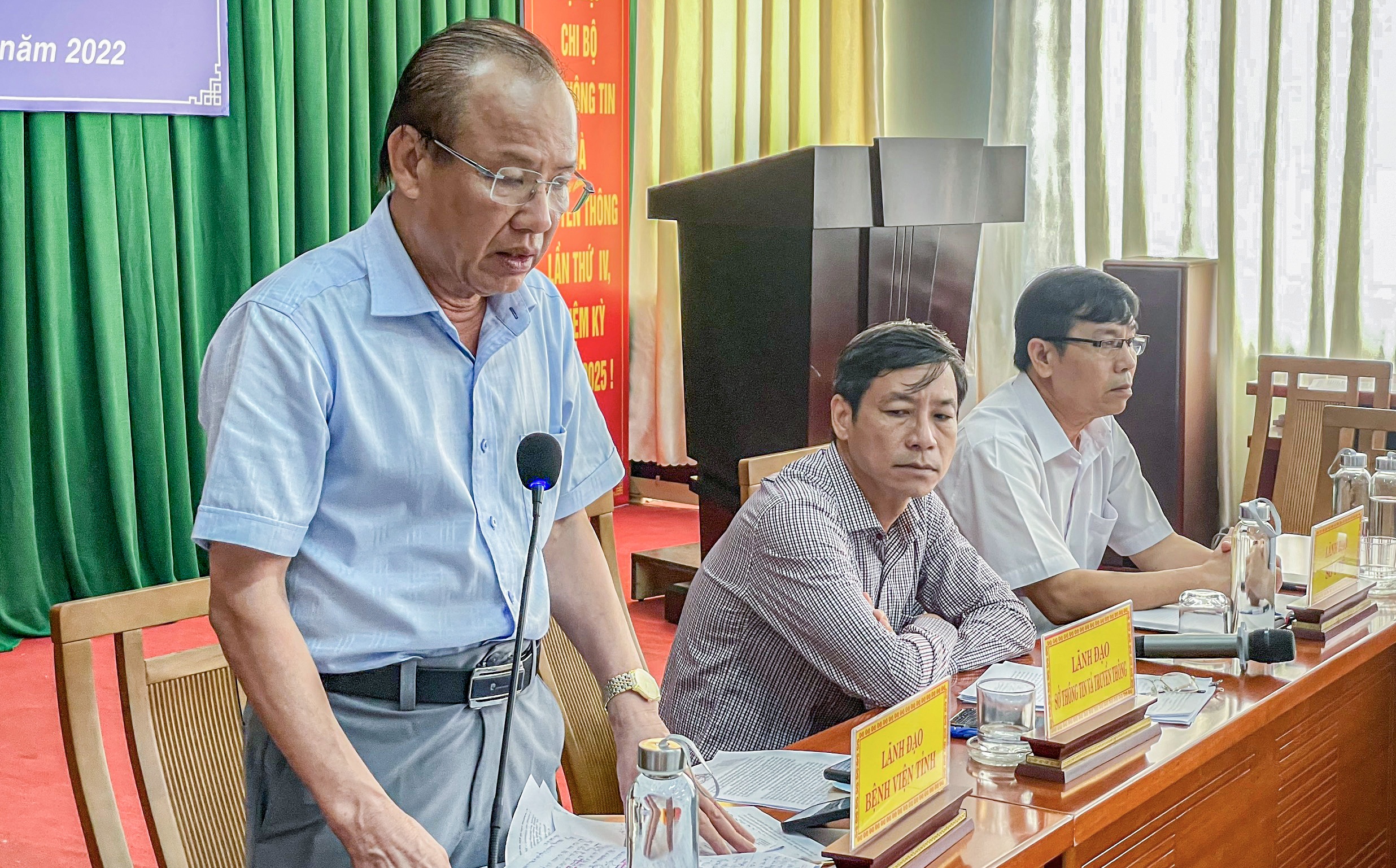 Vu nu sinh lop 12 tu vong: Gia dinh gui don to giac lanh dao benh vien hinh anh