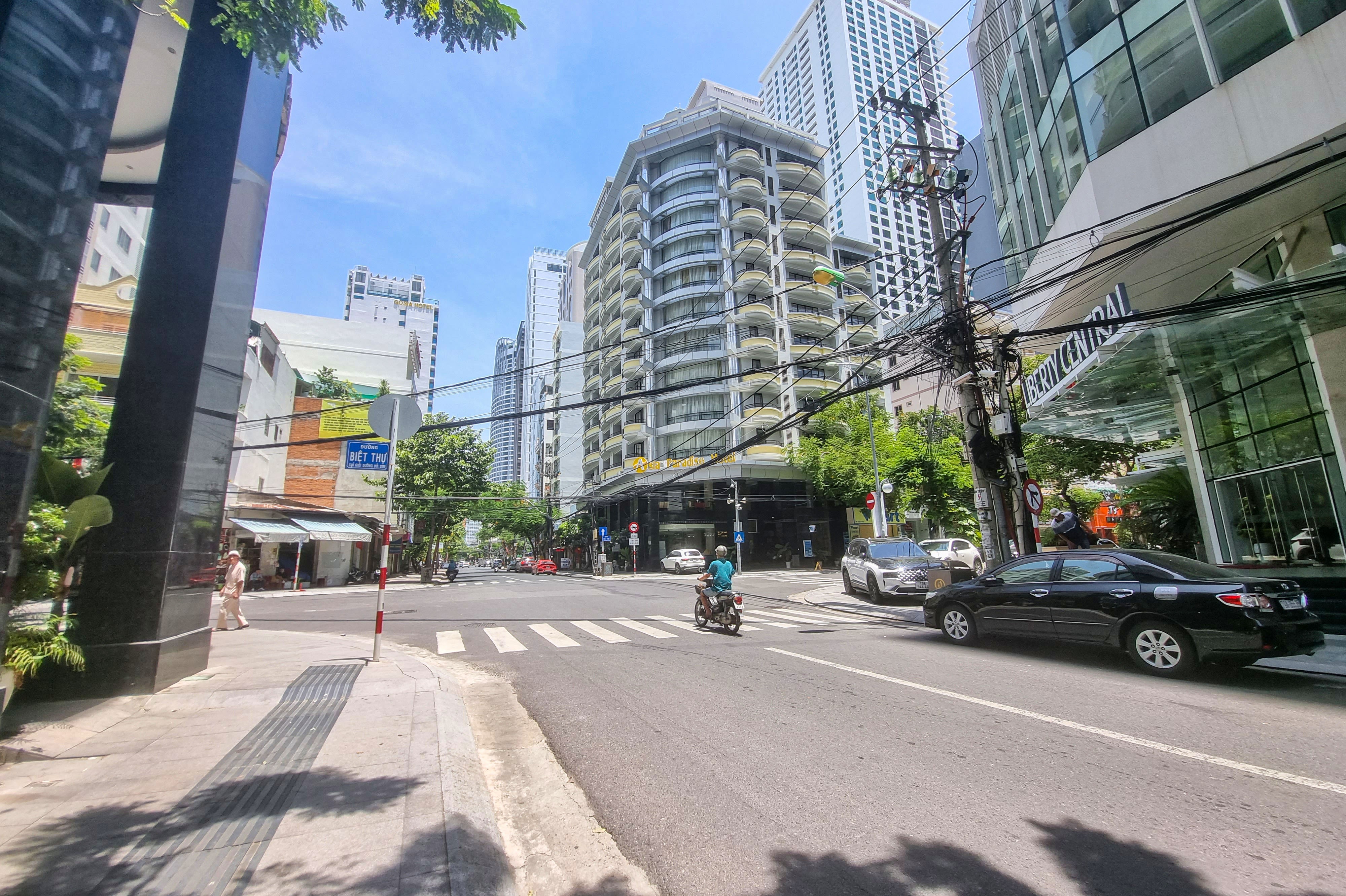 don khach quoc te anh 1