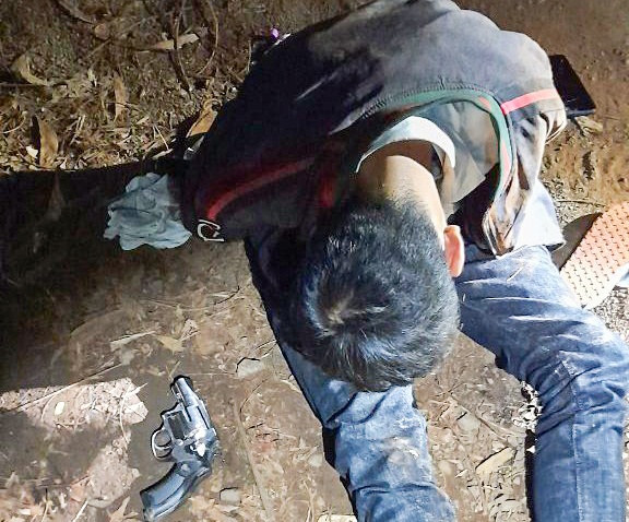 ban tra canh sat anh 1