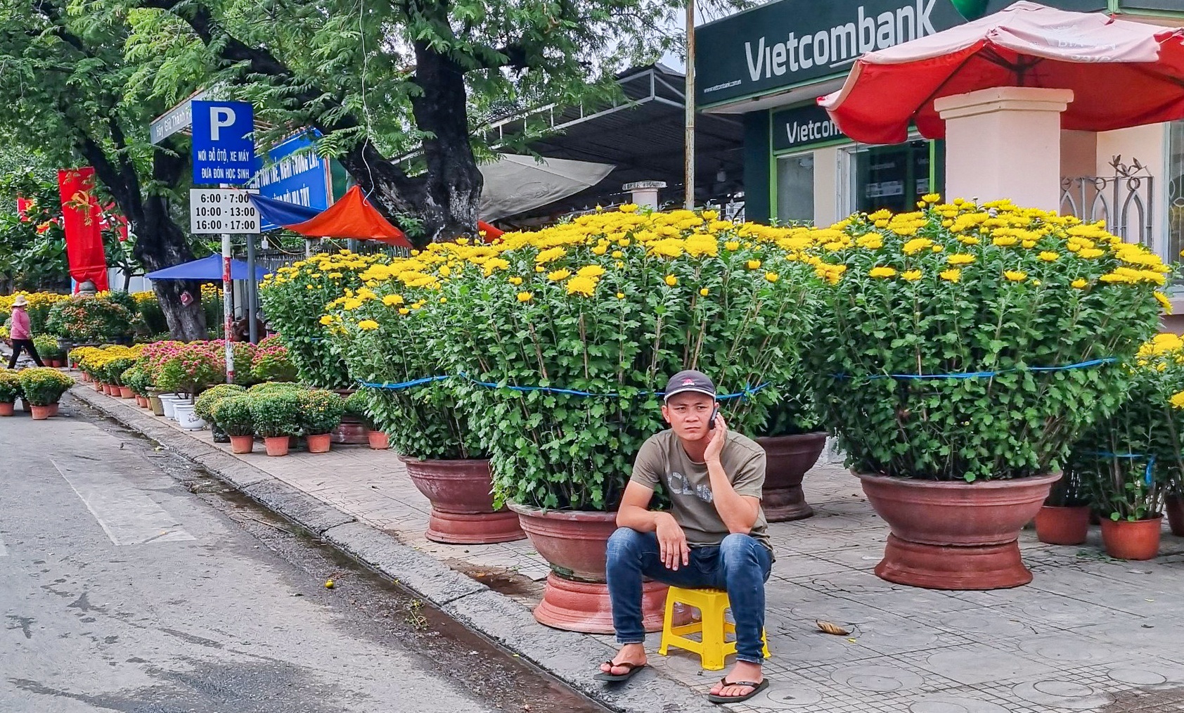 gia mai ngay Tet anh 1