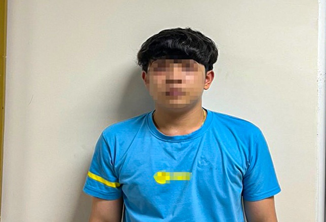 Nhan vien Dien May Xanh an cap thong tin the tin dung, chiem doat tien hinh anh