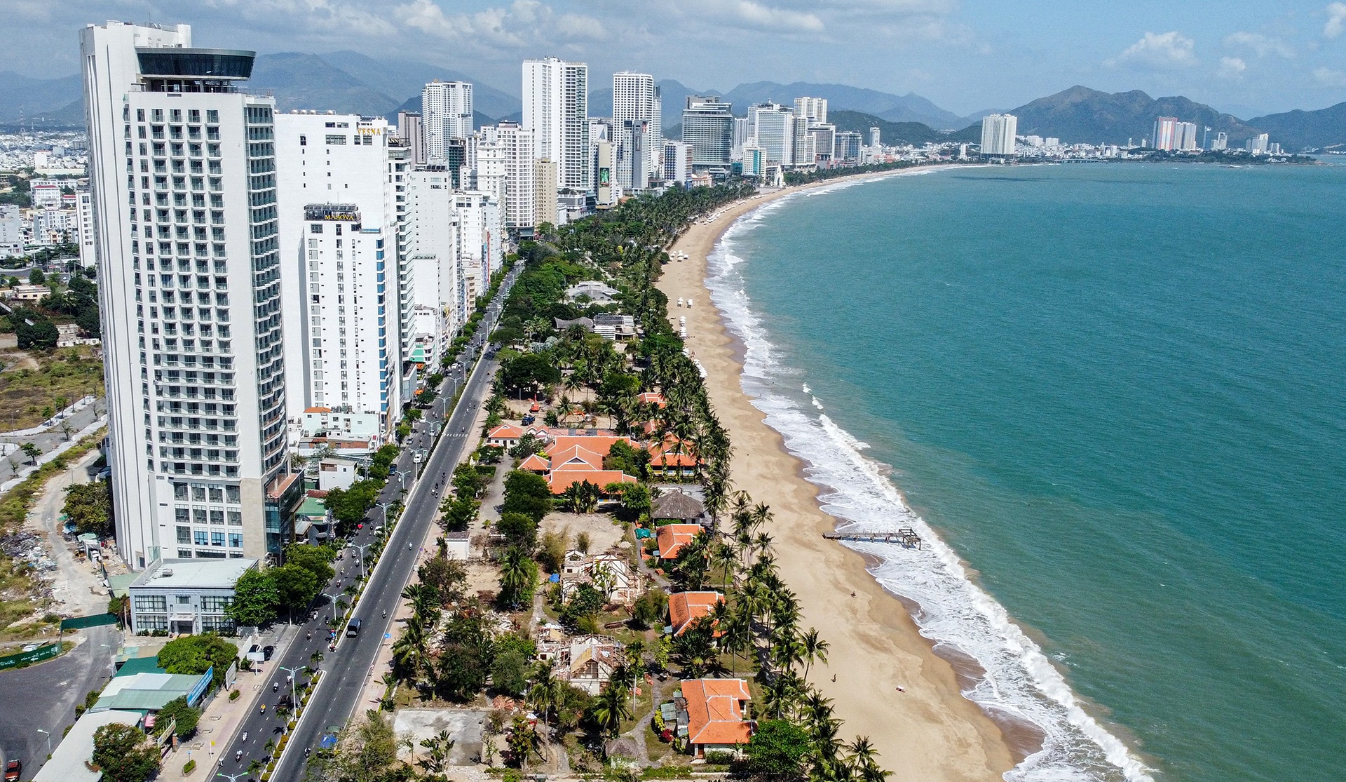 cong trinh chan bien anh 9