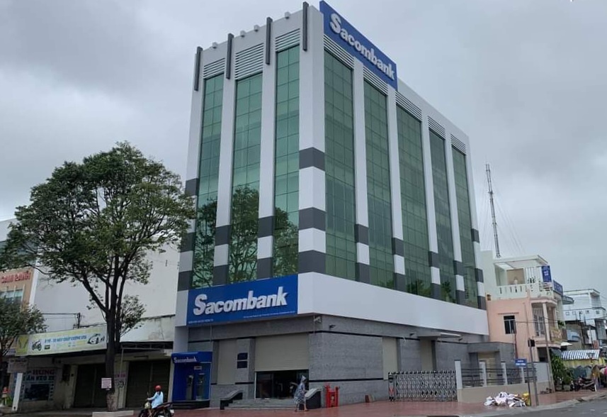 mat tien Sacombank anh 1