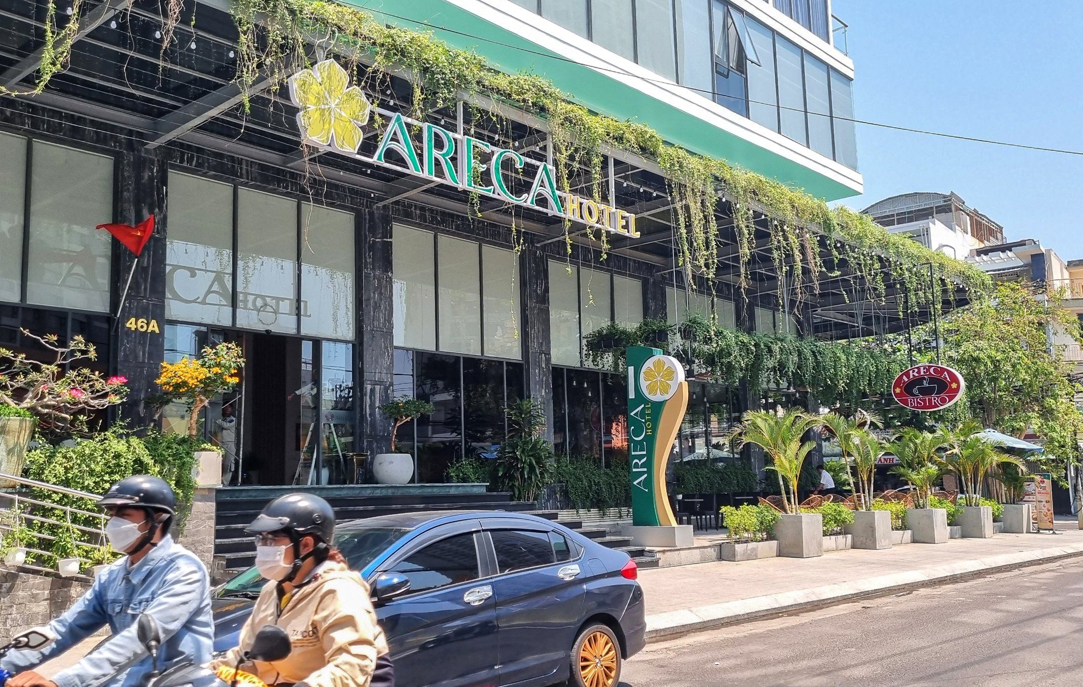 Nhieu khach san o Nha Trang tu phong sao hinh anh