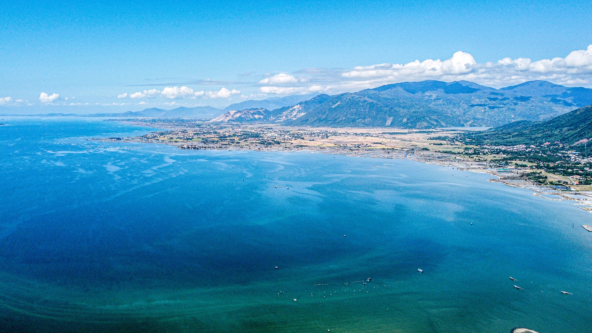 gia dat Van Phong anh 9