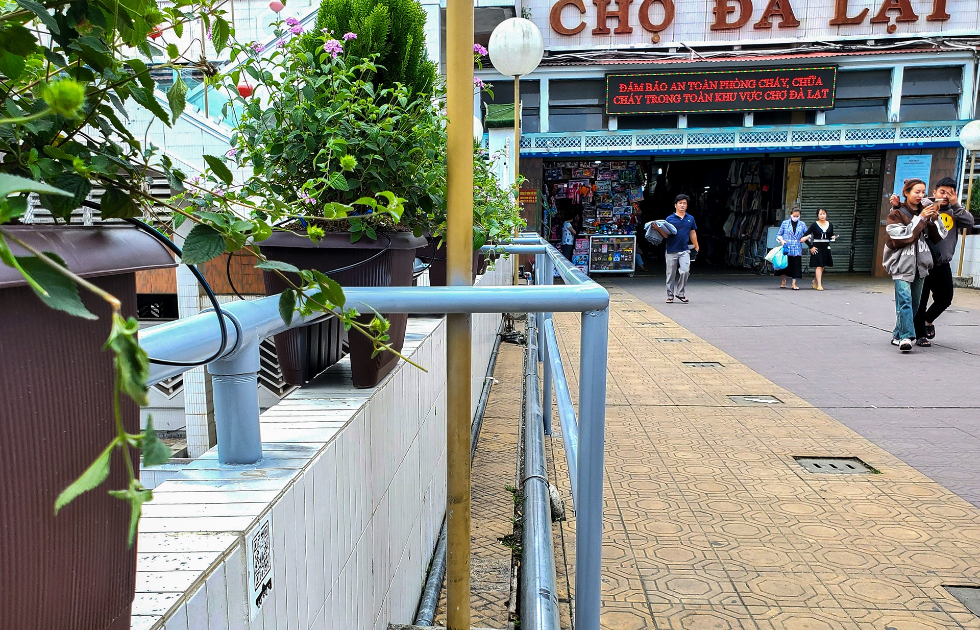 song ao Da Lat anh 9