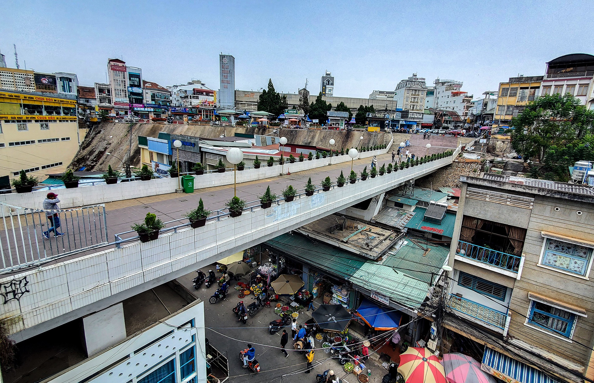 song ao Da Lat anh 10