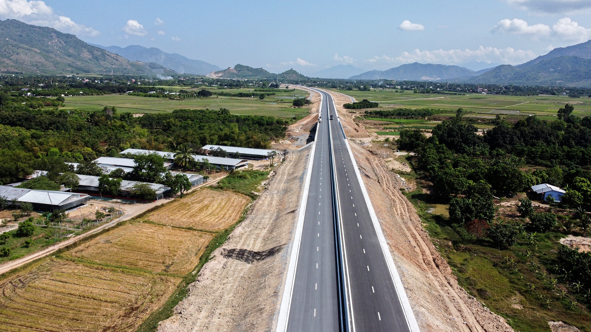 khanh thanh cao toc anh 13