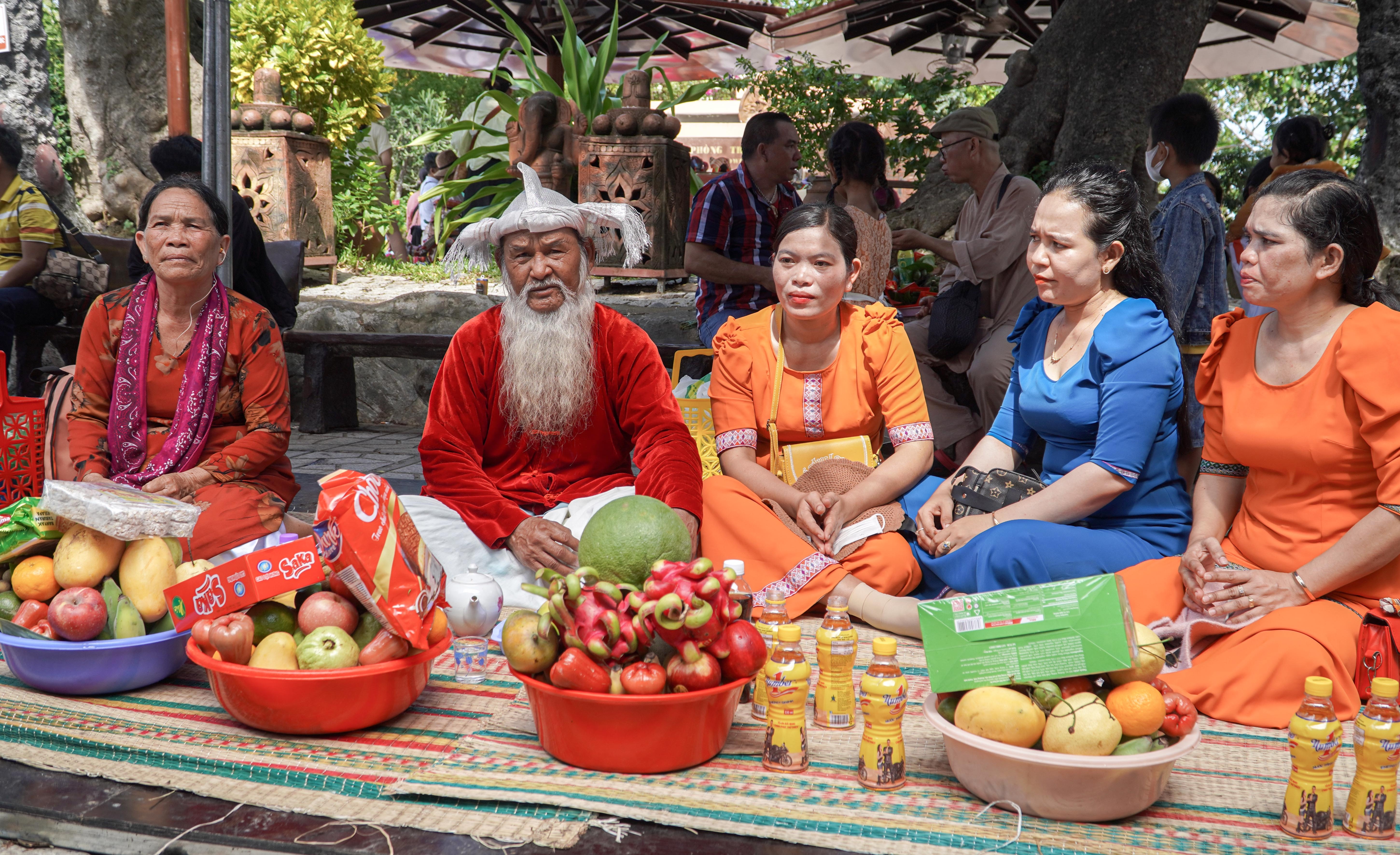 Khai hoi Thap Ba Ponagar hinh anh