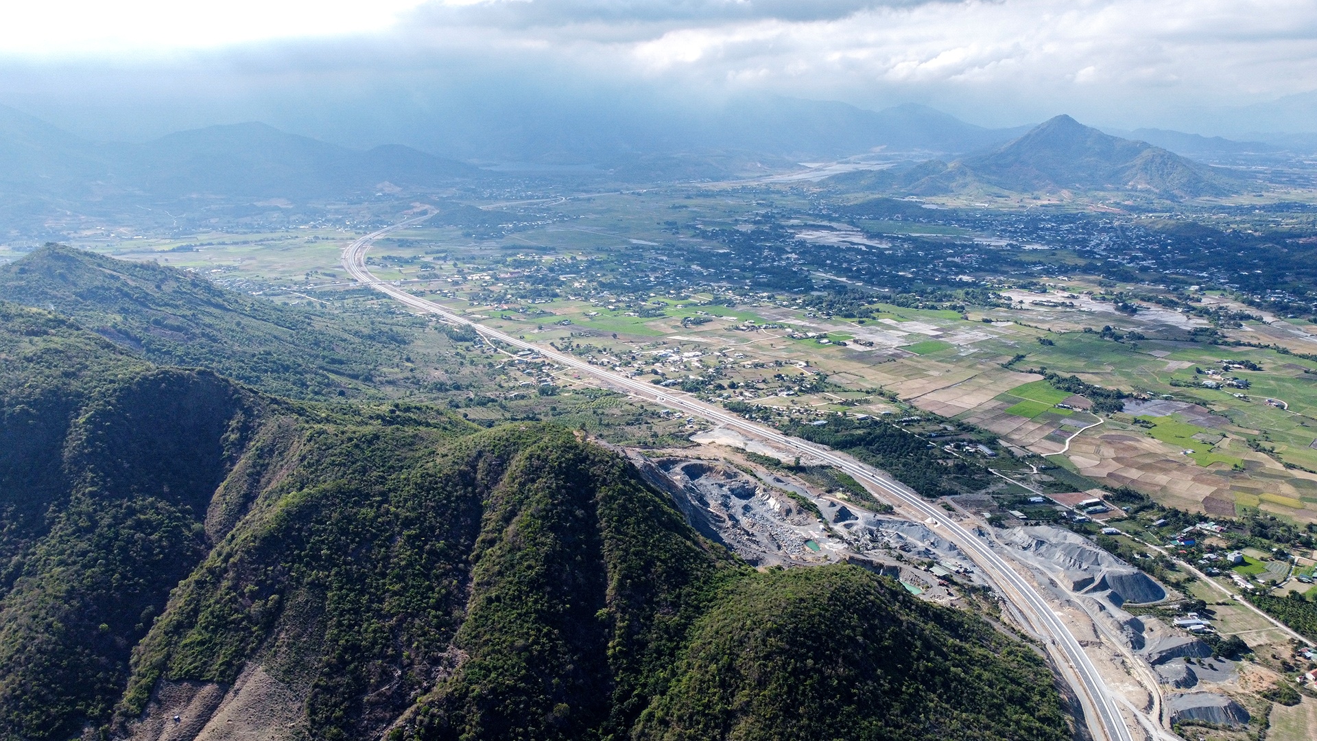 cao toc Cam Lam anh 1