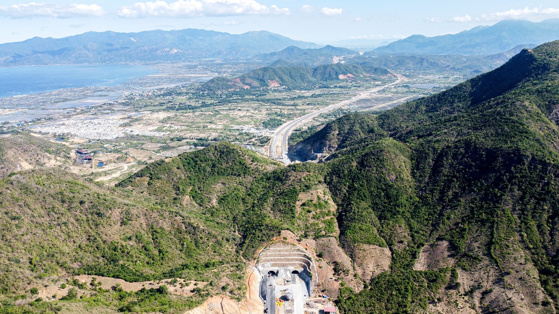 cao toc Cam Lam anh 6