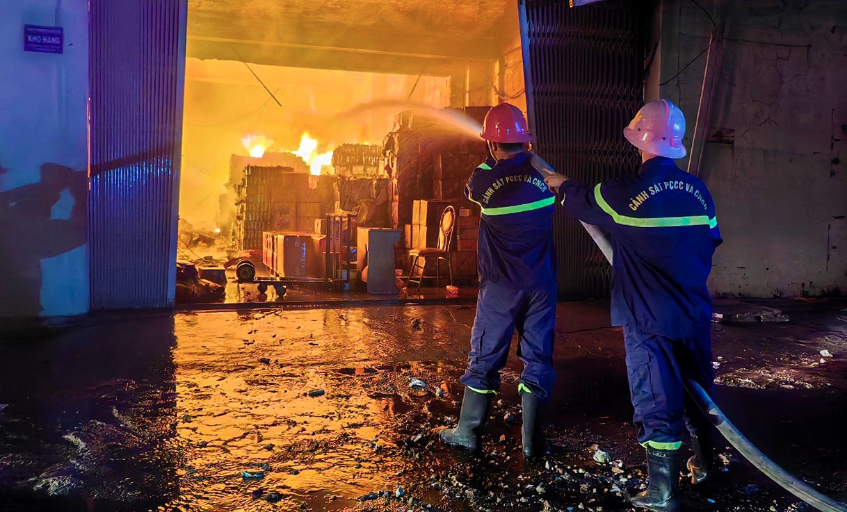 Chay kho chua xe dien o Quy Nhon hinh anh