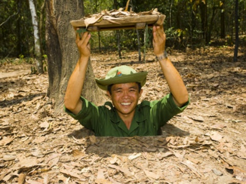 Dia dao Cu Chi top 12 diem du lich ngam hap dan nhat hinh anh