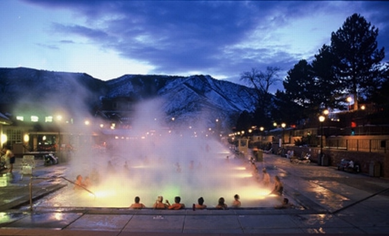 Mua dong khong lanh tai 7 suoi nuoc nong noi tieng the gioi hinh anh