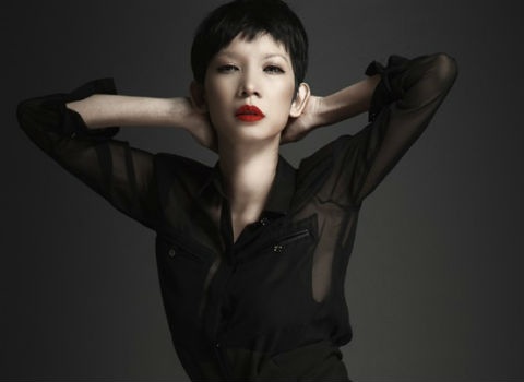 Xuan Lan: 'Muon biet cha dua be la ai, cu nhan tin cho toi' hinh anh