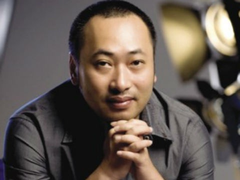 Dao dien Nguyen Quang Dung se cuoi vo trong nam 2014? hinh anh