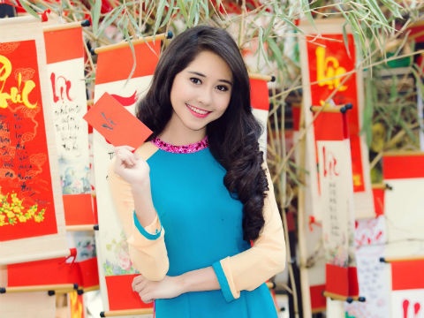 Tuong Vi rang ro dien ao dai don xuan hinh anh