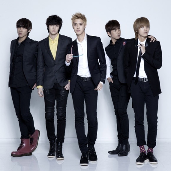 MBLAQ tro lai day thuyet phuc voi 'Run' cung vu dao mua vo hinh anh