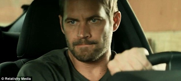 Hinh anh cuoi cung cua Paul Walker trong trailer phim moi 'Brick Mansions' hinh anh