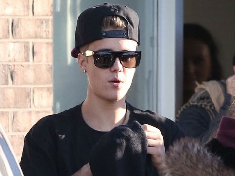 Justin Bieber yeu Selena bat chap su cam can cua gia dinh hinh anh