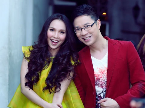 Hien Thuc than thiet voi MC Anh Quan sau canh ga hinh anh