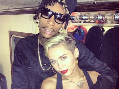 'Miley Cyrus hut ca tan can sa' hinh anh