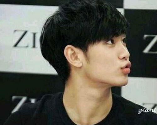 Khoanh khac chu moi, nhay mat dang yeu cua sao hinh anh