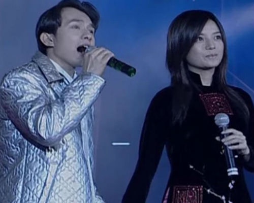 Nhung man song ca cua ca si Viet va sao ngoai hinh anh