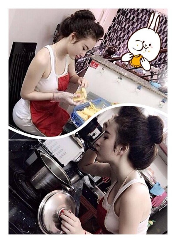 Một trong những bức ảnh Angela Phương Trinh khoe vào bếp nấu ăn cho gia đình.
