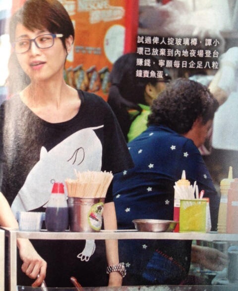 Hoa hậu chia sẻ, cô không cảm thấy công việc bán đồ ăn ngoài vỉa hè có gì đáng ngượng ngùng, xấu hổ. 