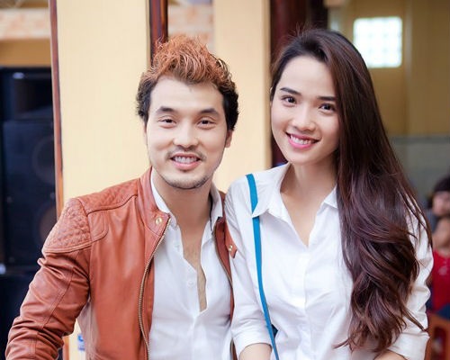 Ban gai Ung Hoang Phuc bi to bo hoc cap 3, co con roi hinh anh