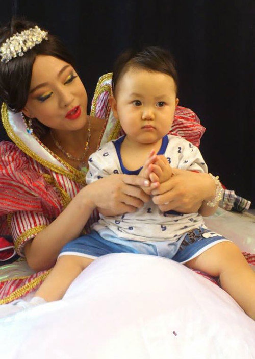 Làm mẹ ở tuổi 40 là một quyết định liều lĩnh nhưng cũng vô cùng sáng suốt của Mỹ Duyên.