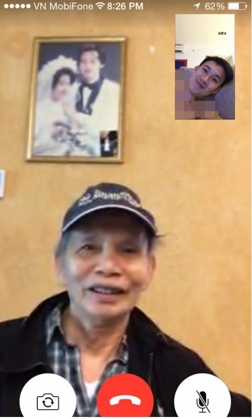 Bức ảnh cưới của Hoài Linh và vợ vô tình bị lộ ra khi Dương Triệu Vũ 