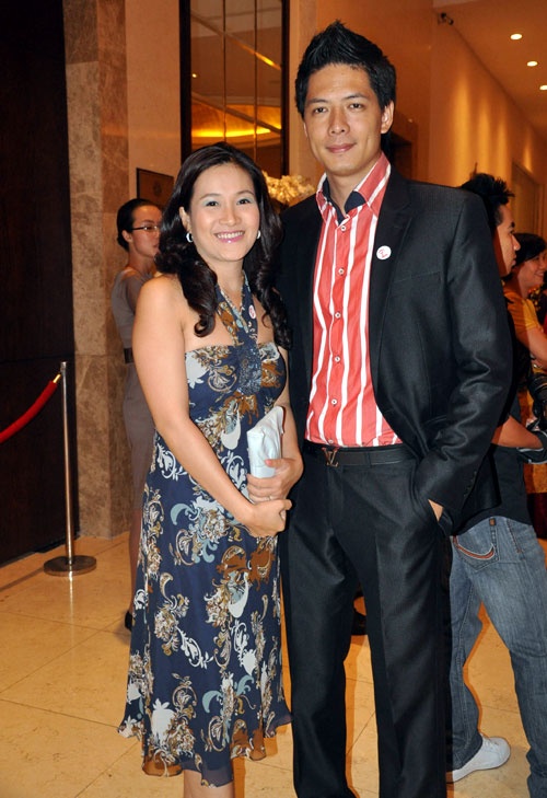 Bình Minh và vợ.