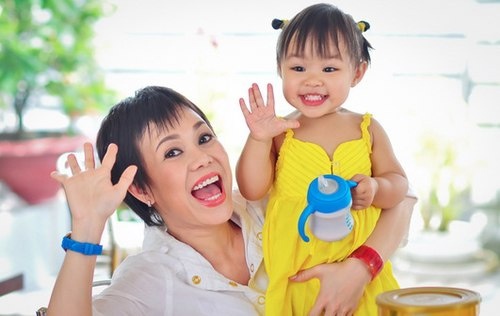 Viet Huong: 'Toi da sai voi nguoi chong dau tien' hinh anh