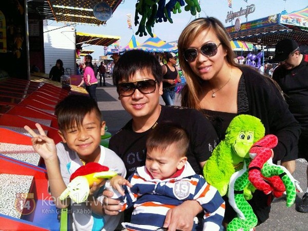 Gia đình hạnh phúc của doanh nhân liên quan đến hai người phụ nữ.